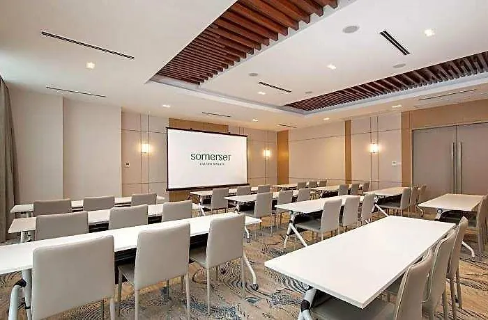 Somerset Valero Makati 호텔 5*